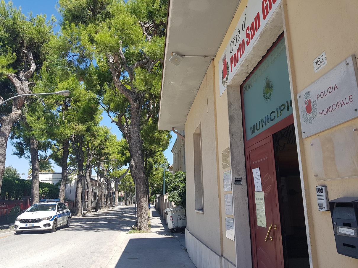 Servizi cimiteriali, la giunta Vesprini approva nuovi indirizzi. Ipotesi gestione in house?