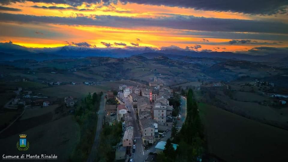 Edilizia residenziale e riqualificazione borghi: ok dall’Ufficio Ricostruzione per un manufatto di Monte Rinaldo