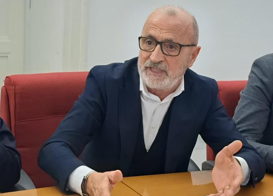 Rete oncologica, Cesetti all’attacco: «Sulla governance servono certezze» La replica di Calcinaro: «La sua guerra contro tutti travolge anche lui»