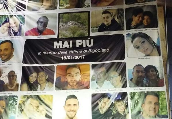 Rigopiano, 9 anni dopo: «Per i genitori il tempo si è fermato» Attesa la sentenza in Corte d’appello