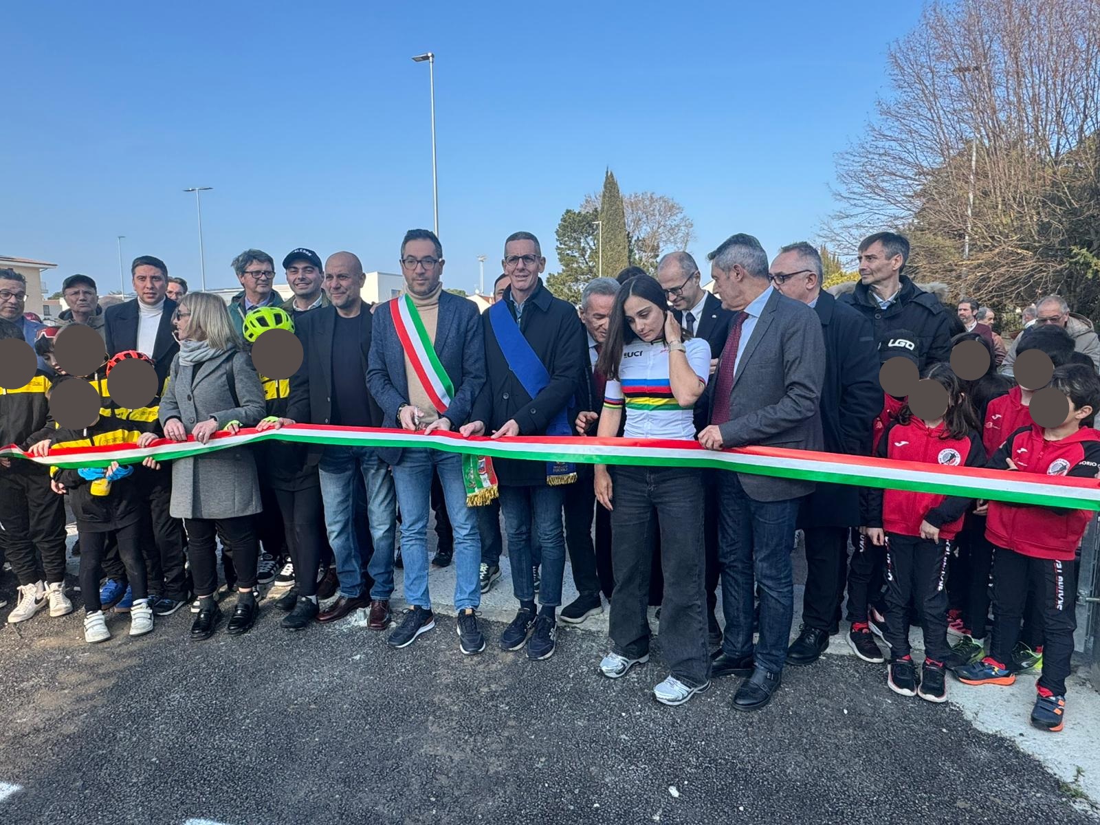 Inaugurato il nuovo percorso ciclabile a Porto Sant’Elpidio, Ciarpella: «Sport in sicurezza»