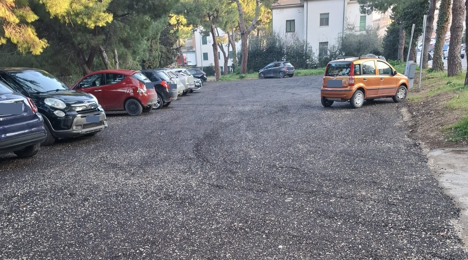 «Finalmente un lavoro decente per quel parcheggio» il sospiro di sollievo e il “grazie” dei genitori