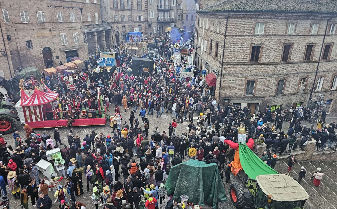 Boom di presenze al Carnevale de li Paniccià di Amandola
