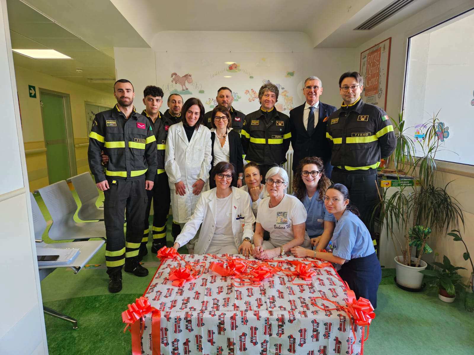 Vigili del Fuoco, prosegue il progetto solidale con il reparto pediatria del Murri