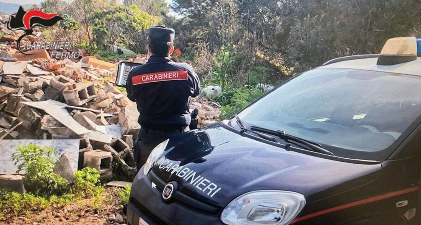 Amministratore di impresa edile denunciato per abbandono di rifiuti speciali