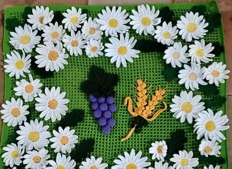 Si inizia a lavorare per la quinta edizione dell’Infiorata all’Uncinetto