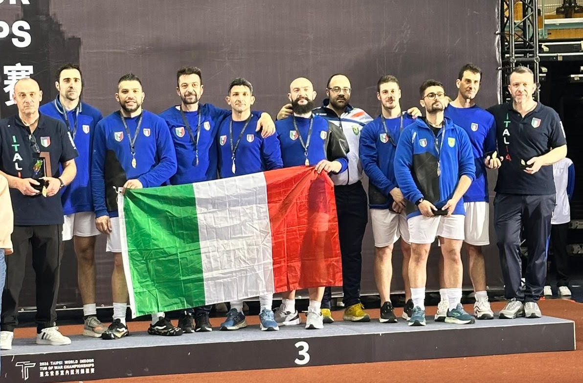 Tiro alla fune: il bronzo ai mondiali parla fermano